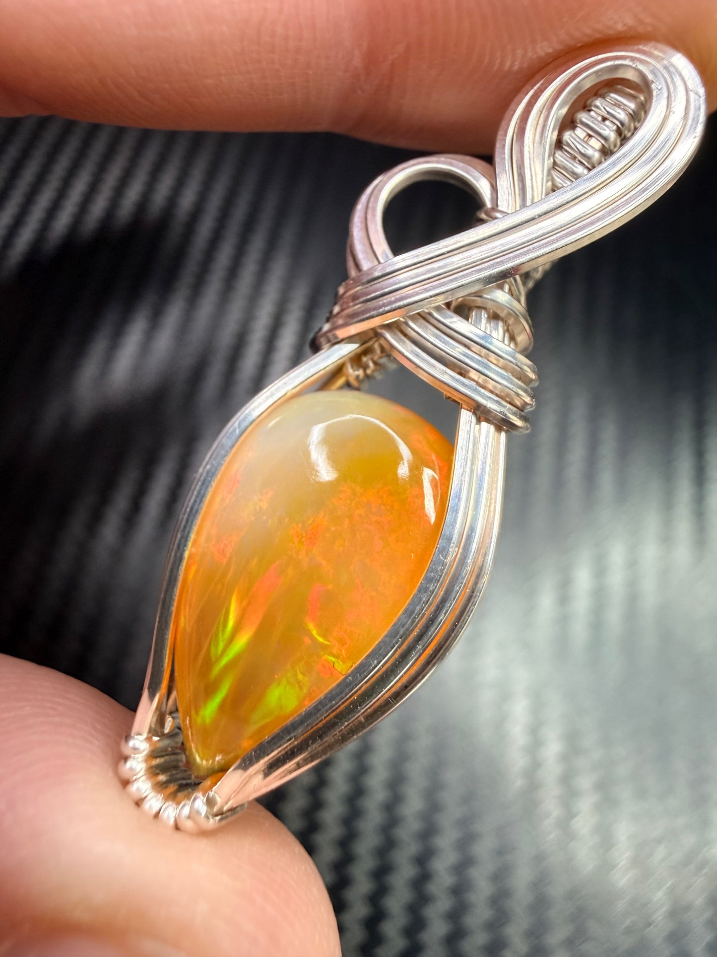 Ethiopian Welo Opal Pendant in .925 Sterling Silver – Natural Opal Necklace, October Birthstone, Fire Opal Jewelry, Handmade Opal Gift, Healing Crystal Pendant