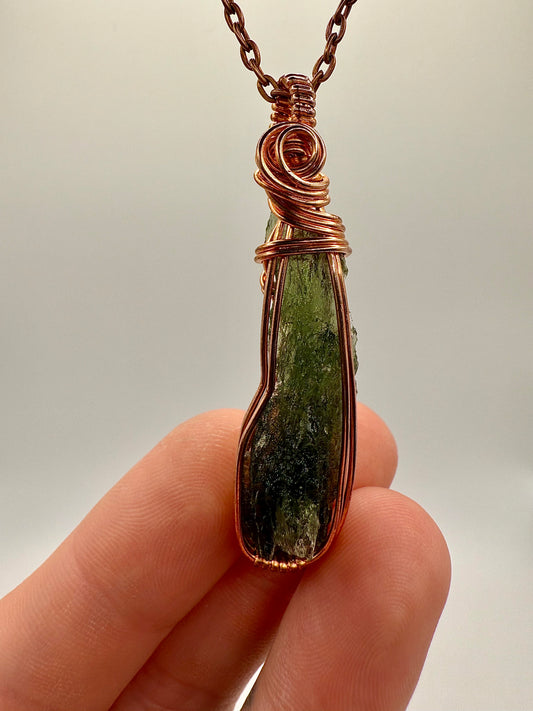B112) Moldavite Pendant In Copper