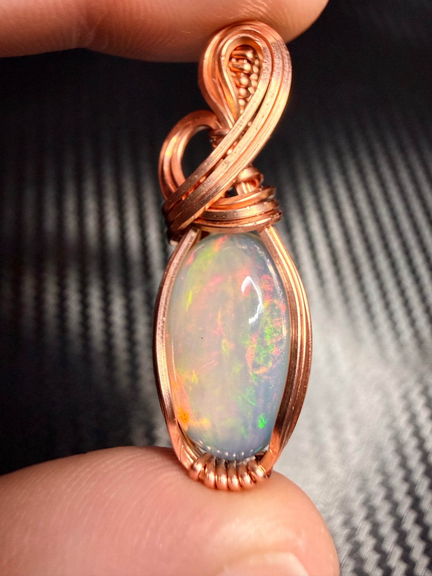 12VDS) Ethiopian Welo Opal, Pendant In Copper