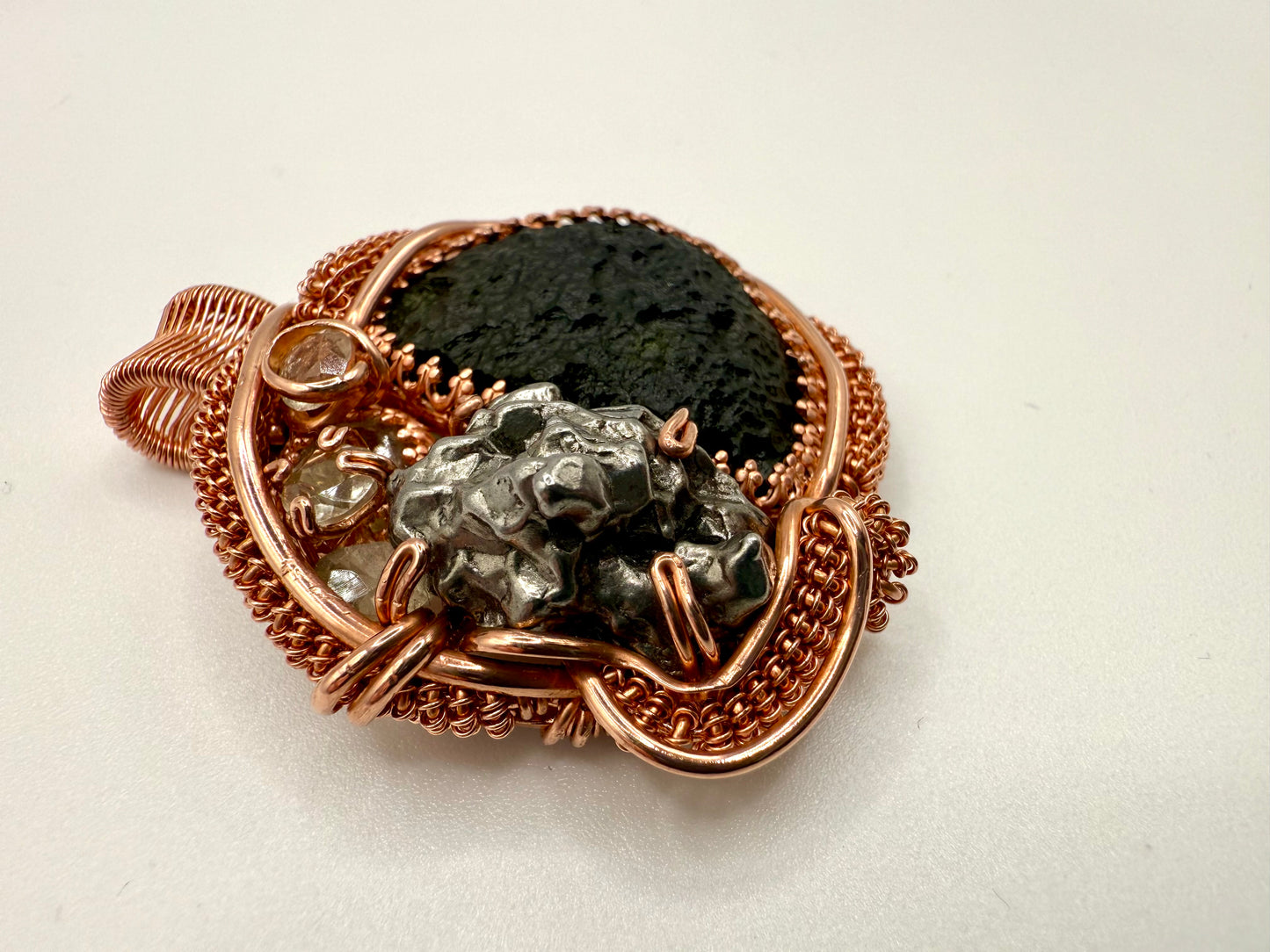 Z112) Moldavite, Meteorite, and a cluster of LDG in copper