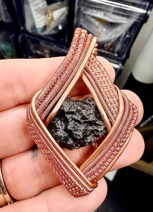 1MSS) Moldavite Pendant In Copper 4.54g