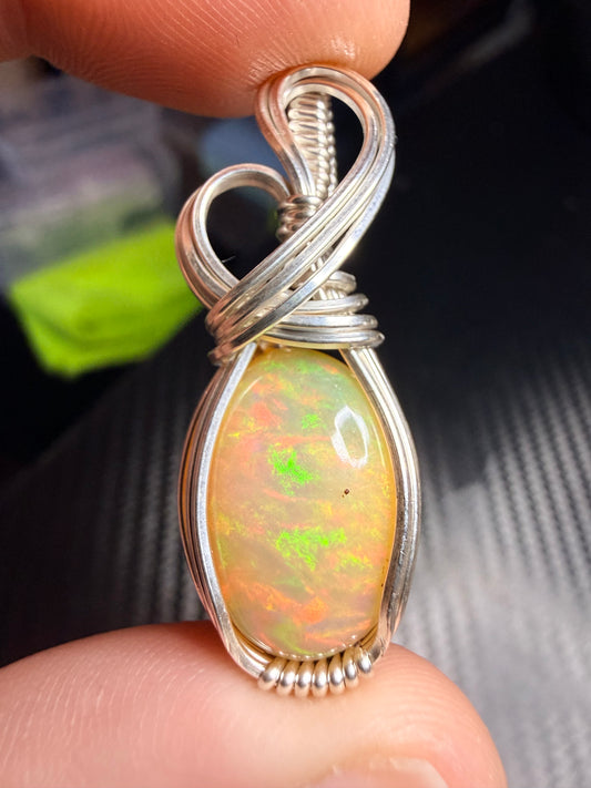 Ethiopian Welo Opal, Pendant In Sterling Silver