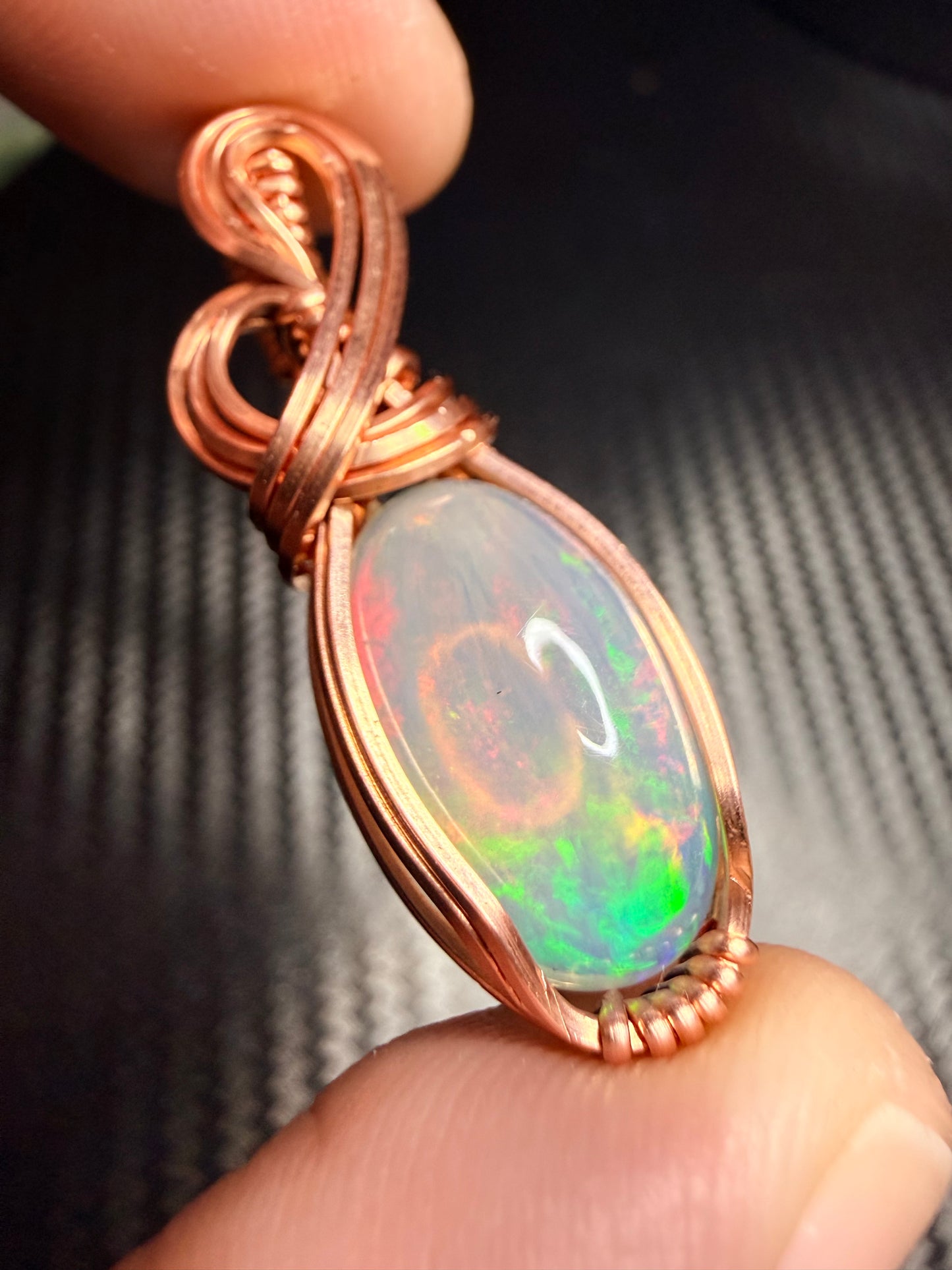 12VDS) Ethiopian Welo Opal, Pendant In Copper
