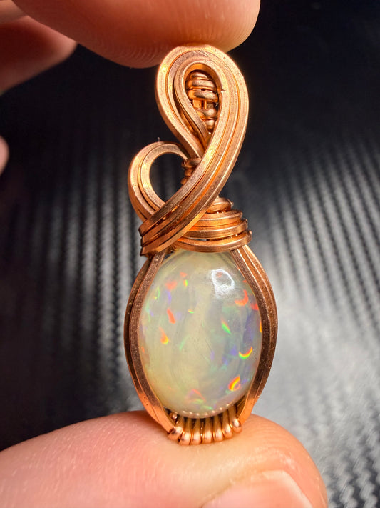 12VDS) Ethiopian Welo Opal, Pendant In Copper