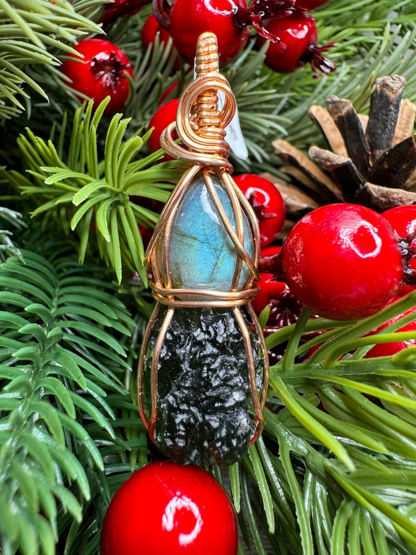 Nesmen Forest Moldavite & Labradorite Pendant in Copper