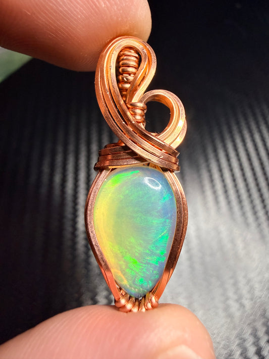 12VDS) Ethiopian Welo Opal, Pendant In Copper