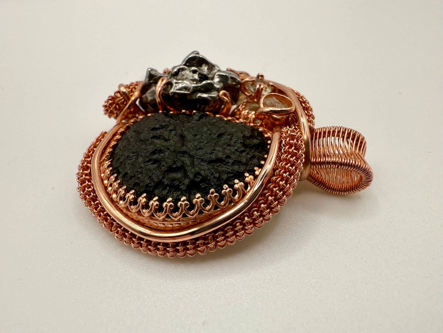 Z112) Moldavite, Meteorite, and a cluster of LDG in copper