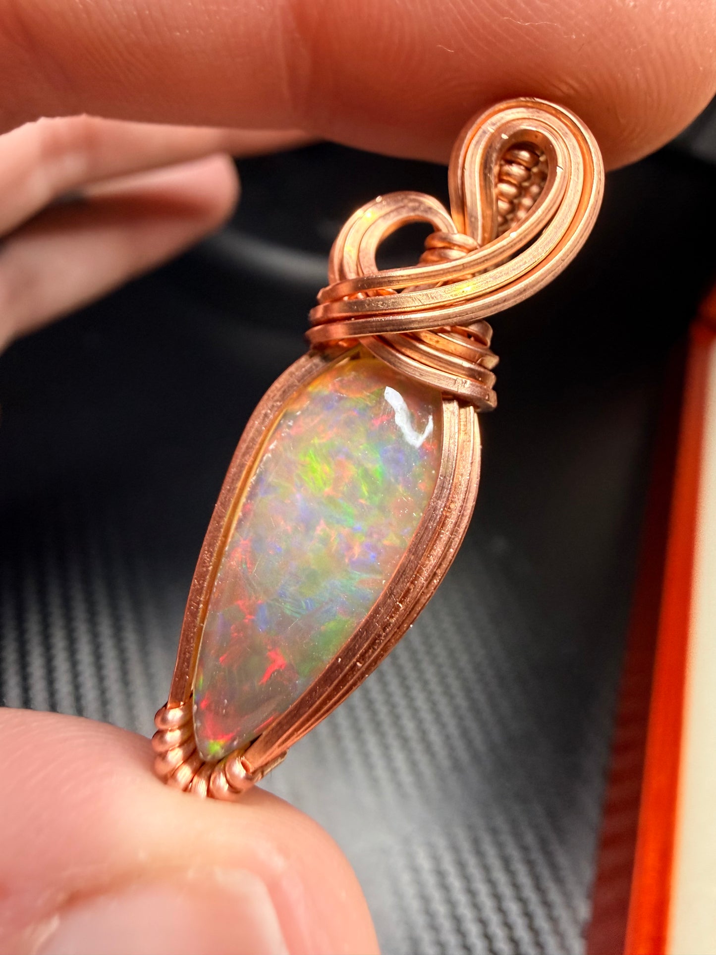 12VDS) Ethiopian Welo Opal, Pendant In Copper